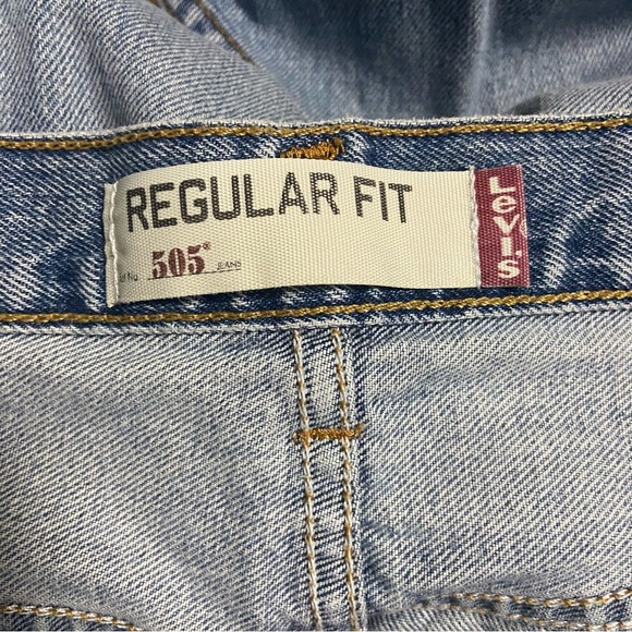 Vintage Levi’s 505 Regular Fit Distressed Denim Jeans Blue - Picture 5 of 16